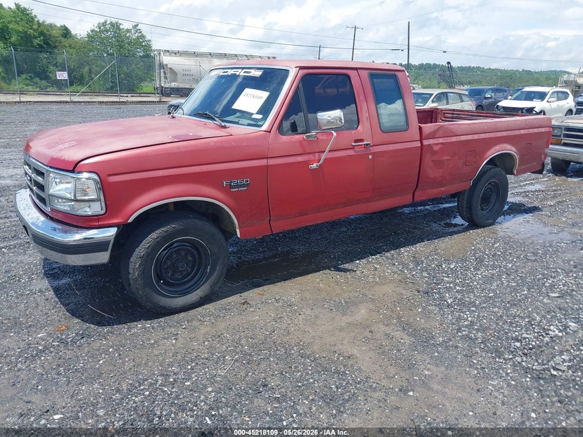 1997 FORD F-250 auction photo 2