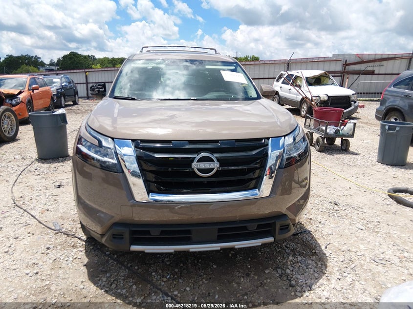2024 NISSAN PATHFINDER PLATINUM FWD — Photo 12
