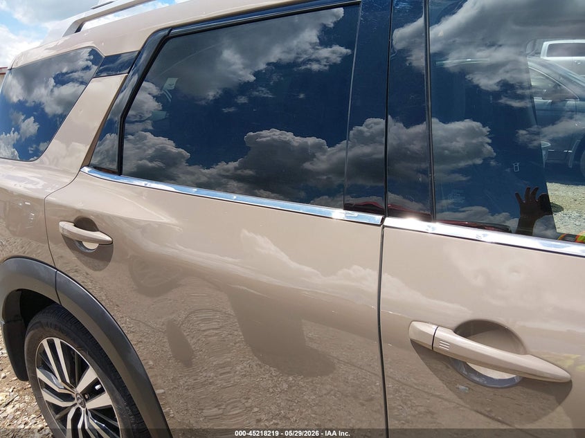 2024 NISSAN PATHFINDER PLATINUM FWD — Photo 18
