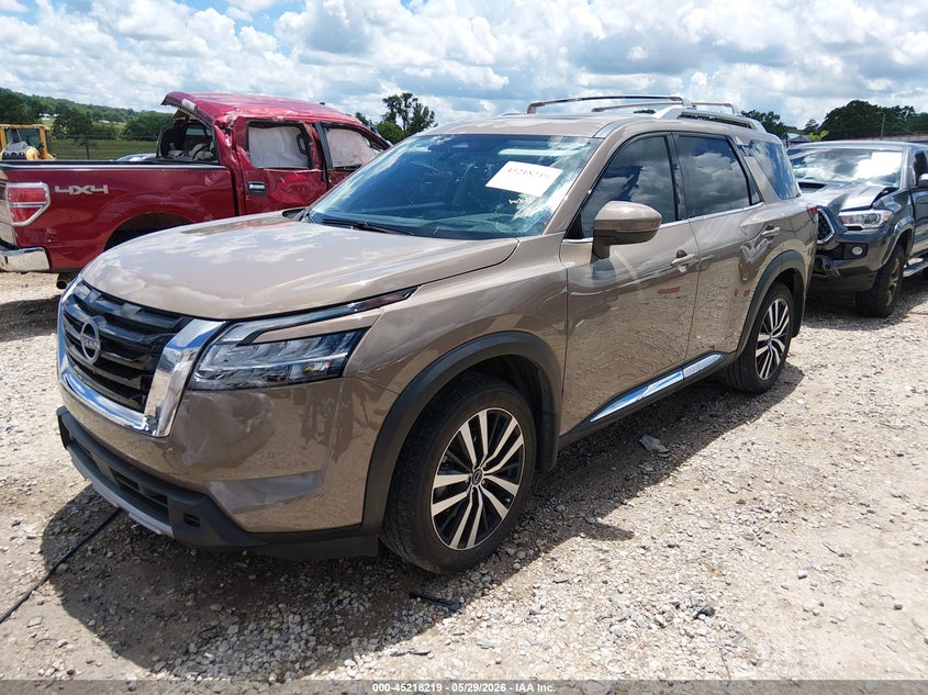 2024 NISSAN PATHFINDER PLATINUM FWD — Photo 2