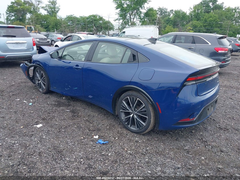 Vin: jtdadabu8p3000562, lot: 45715998, toyota prius xle awd-e 20233