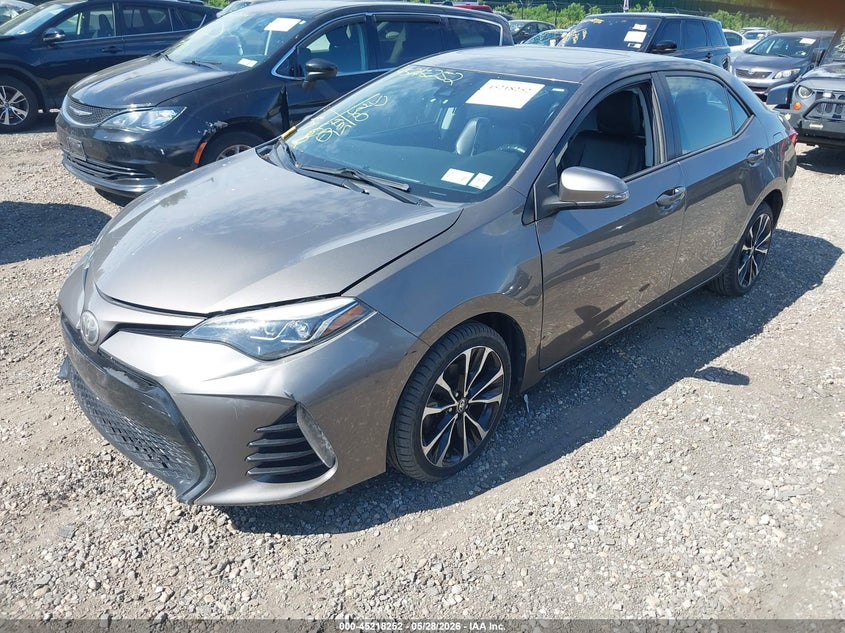 2017 Toyota Corolla Se 2T1BURHE4HC751766 photo 1