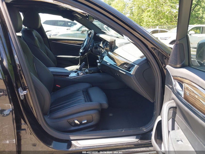 2019 BMW 530I auction photo 5