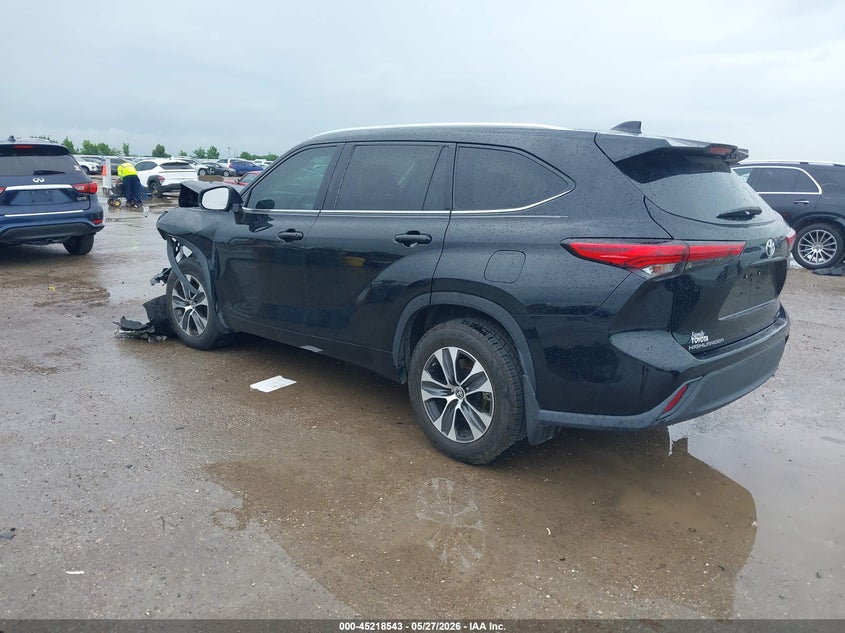 2020 TOYOTA HIGHLANDER auction photo 3