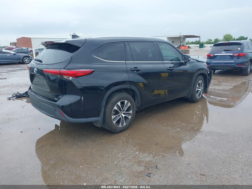 2020 TOYOTA HIGHLANDER auction photo 4