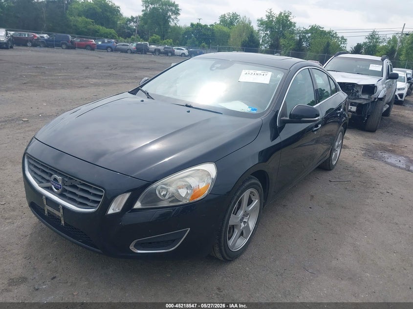 2012 Volvo S60 2.5 T5 black Lot 111045218547 Vin YV1622FS2C2037160