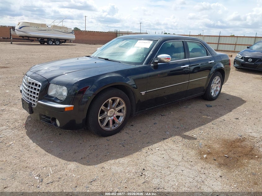 2005 CHRYSLER 300C auction photo 2