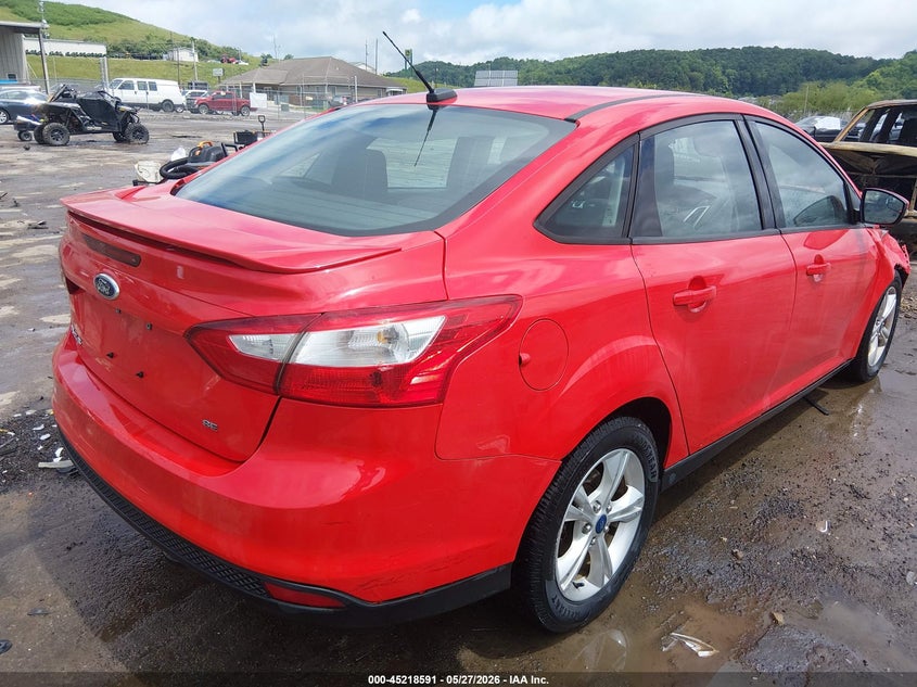 2012 Ford Focus 2.0 Se red Lot 111045218591 Vin 1FAHP3F22CL352787
