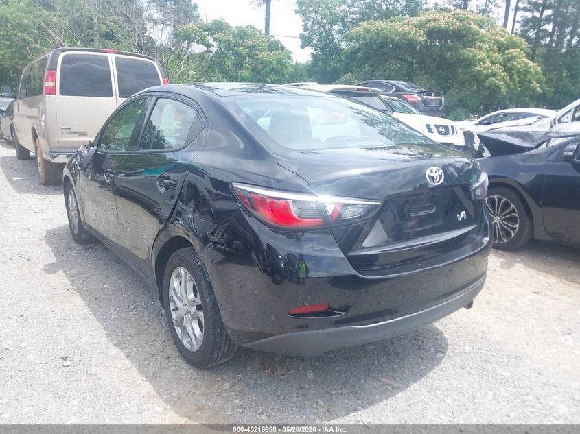 2018 TOYOTA YARIS IA auction photo 3