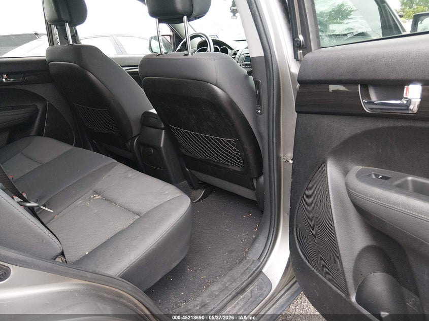 2012 KIA SORENTO auction photo 8