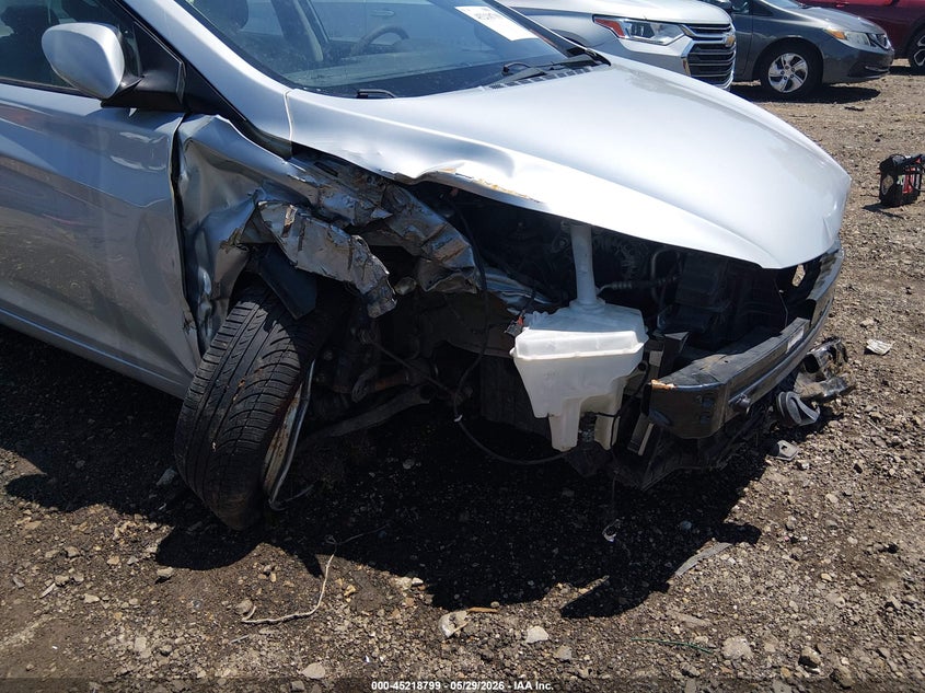 2012 Hyundai Elantra 1.8 Limited silver Lot 111045218799 Vin 5NPDH4AE1CH113703