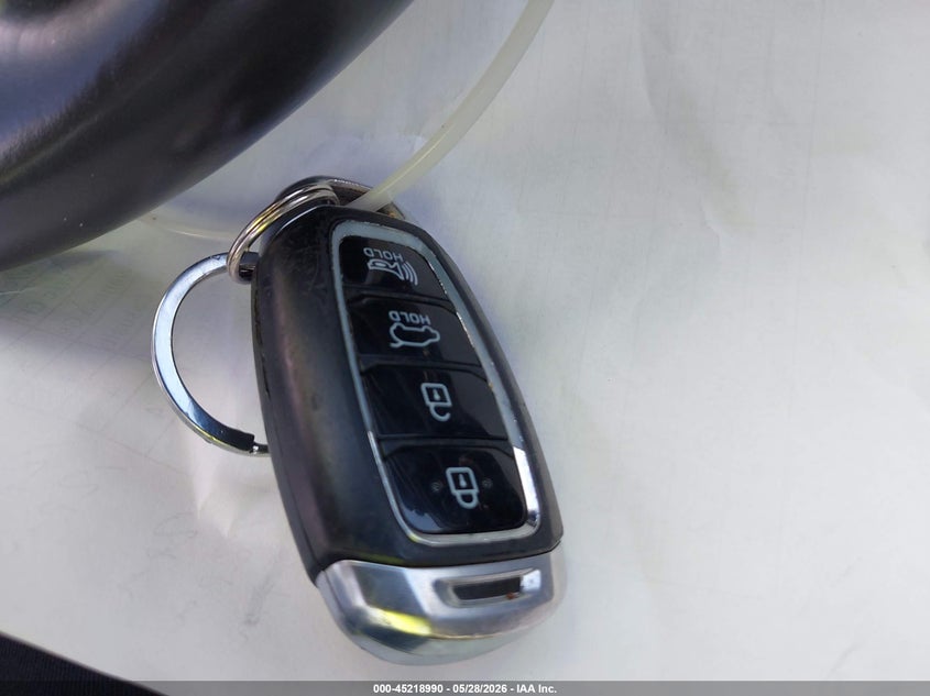 VIN KM8K22AA2LU464566 2020 HYUNDAI KONA SEL