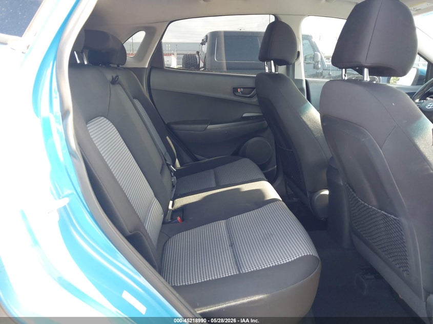 VIN KM8K22AA2LU464566 2020 HYUNDAI KONA SEL