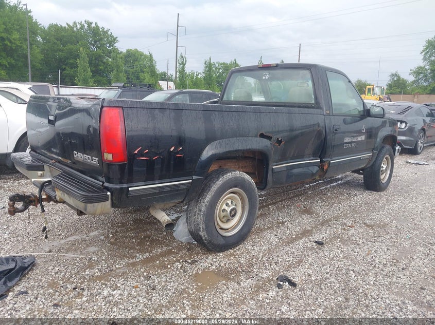 1998 CHEVROLET K2500 auction photo 4