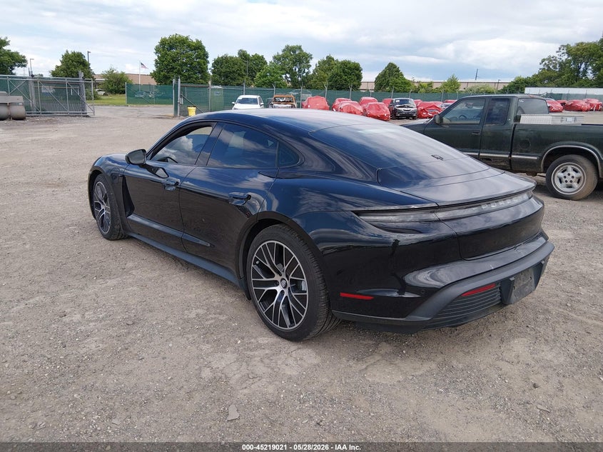 2021 PORSCHE TAYCAN auction photo 3