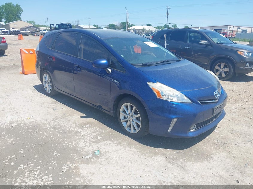 2014 TOYOTA PRIUS V FIVE