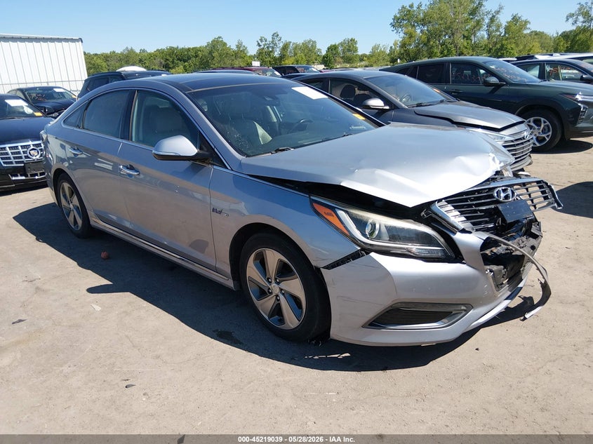 2017 HYUNDAI SONATA HYBRID auction photo 1