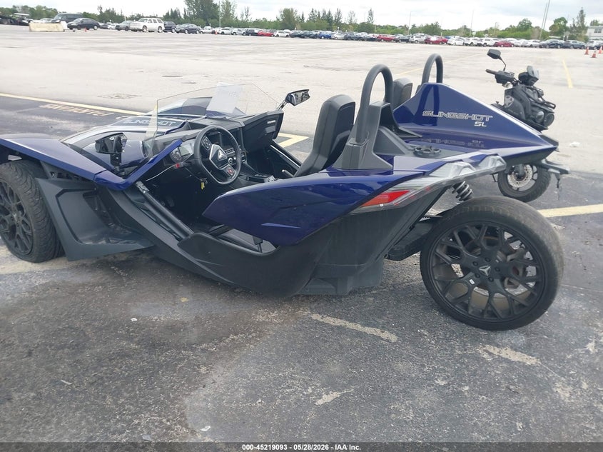 2024 POLARIS SLINGSHOT auction photo 3