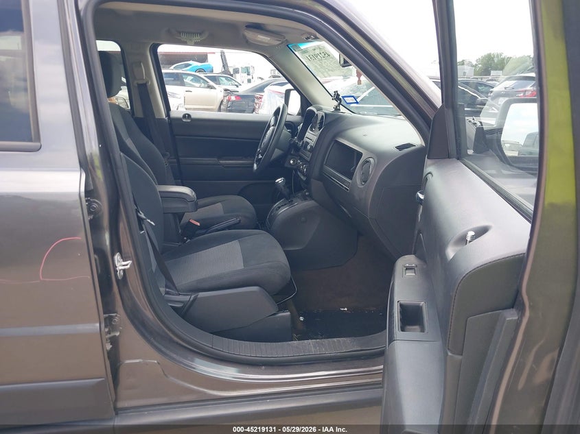 2016 JEEP PATRIOT auction photo 5