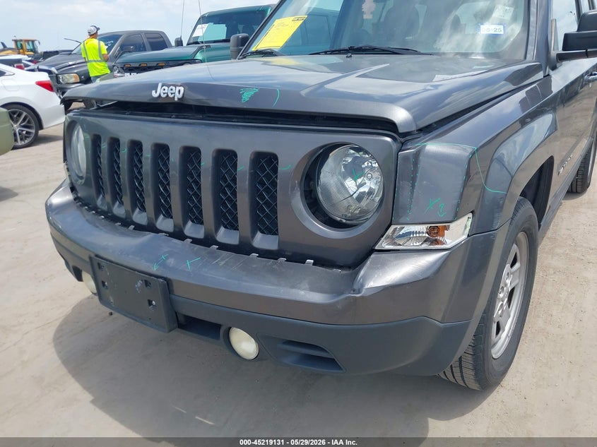 2016 JEEP PATRIOT auction photo 6