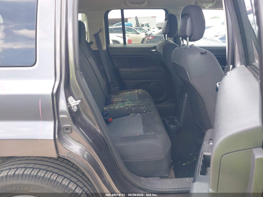 2016 JEEP PATRIOT auction photo 8