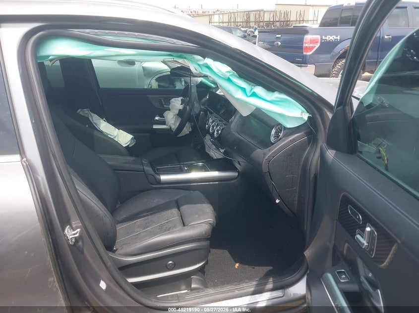 2025 MERCEDES-BENZ GLA 250 auction photo 5