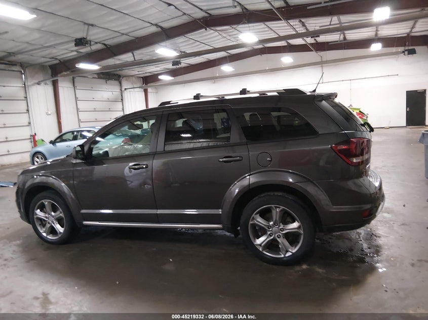 2017 Dodge Journey Crossroad Plus Awd VIN: 3C4PDDGG8HT574552 Lot: 45219332