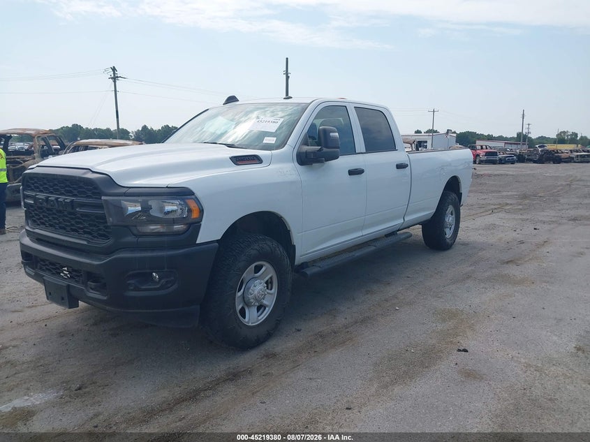 Vin: 3c6ur5hj2rg361604, lot: 45717141, ram 2500 tradesman  4x4 8' box 20242