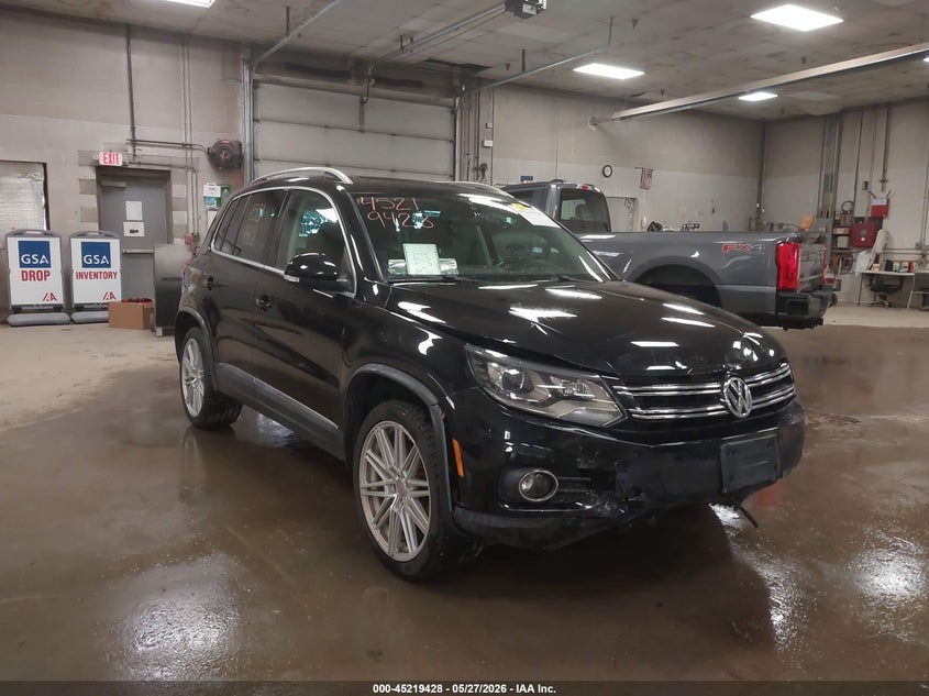 2016 VOLKSWAGEN TIGUAN SEL