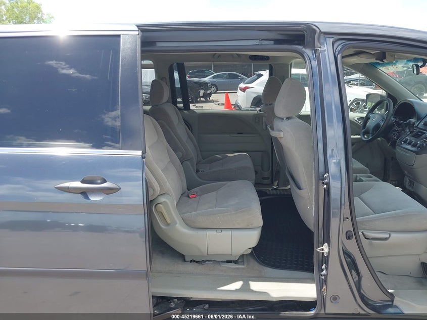 2005 Honda Odyssey Lx VIN: 5FNRL38245B023859 Lot: 45219661