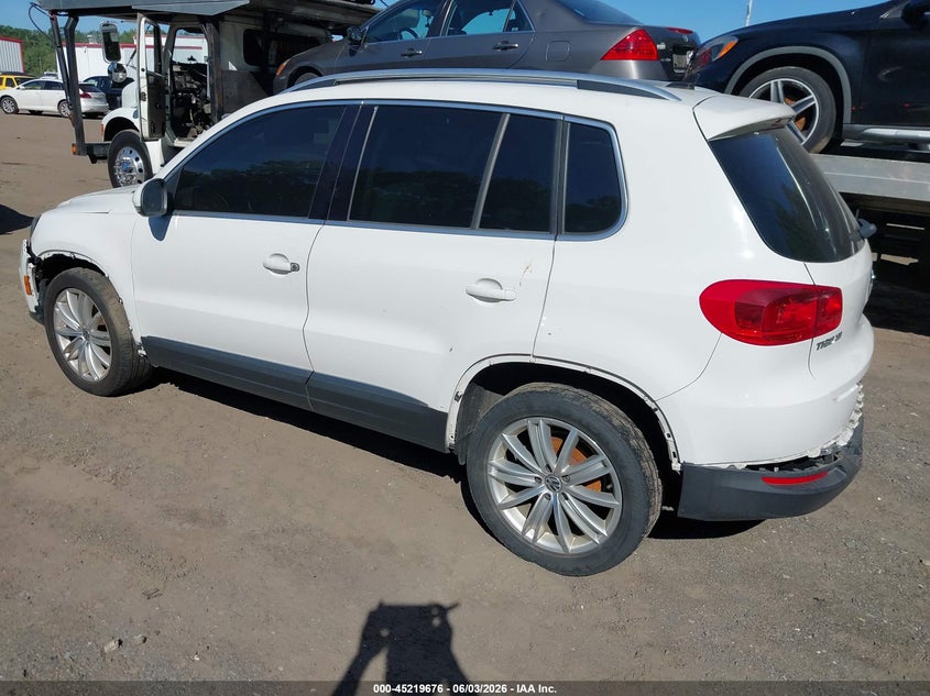 Vin: wvgav3ax1dw563009, lot: 45717437, volkswagen tiguan se 20133