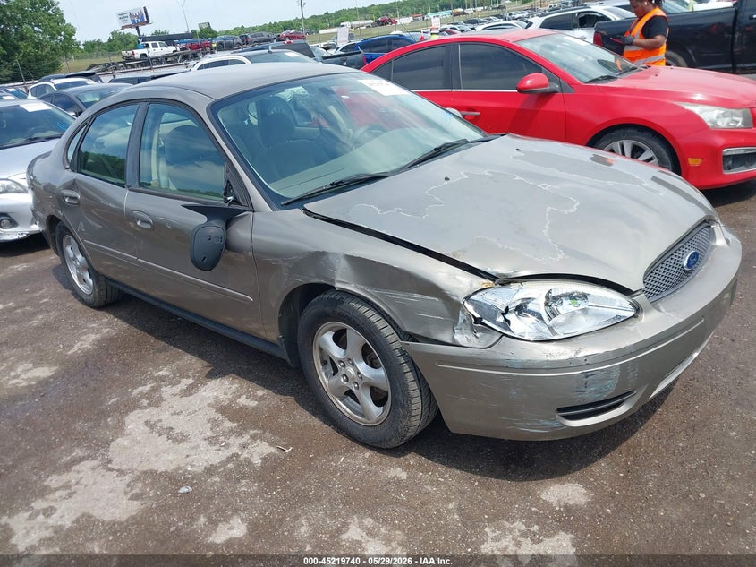 2004 Ford Taurus