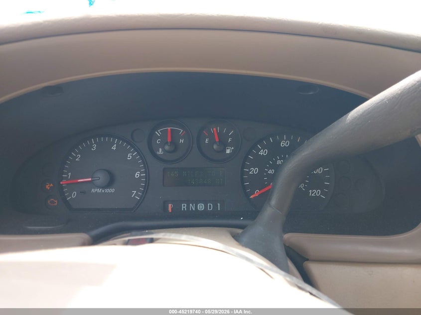 2004 FORD TAURUS auction photo 7