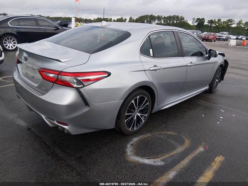 2019 TOYOTA CAMRY auction photo 4