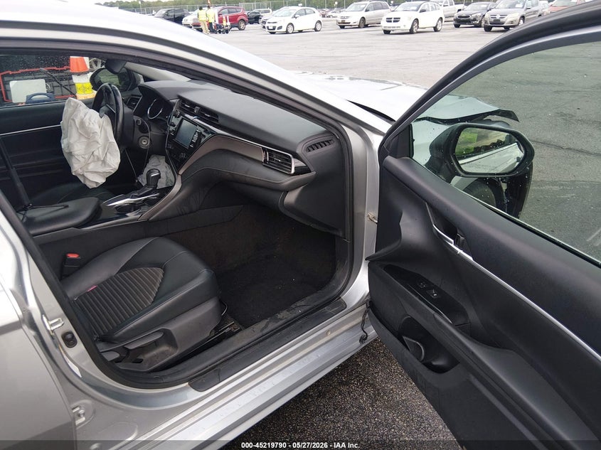2019 TOYOTA CAMRY auction photo 5