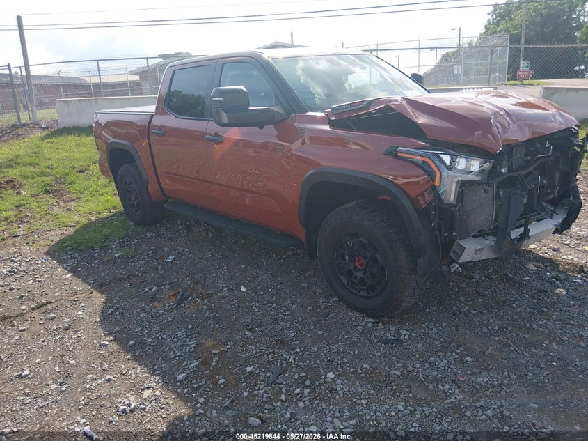 2024 TOYOTA TUNDRA HYBRID auction photo 1