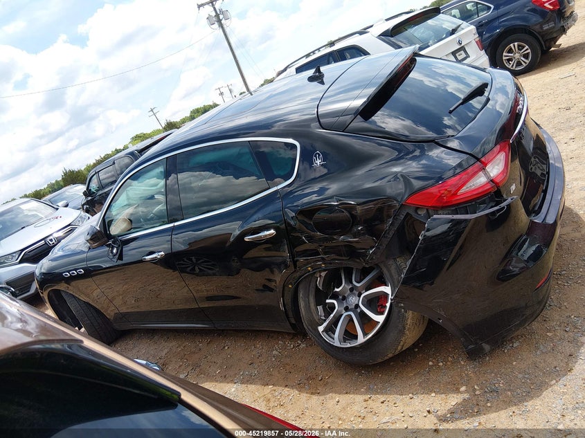 2017 Maserati Levante VIN: ZN661XUA0HX250696 Lot: 45219857
