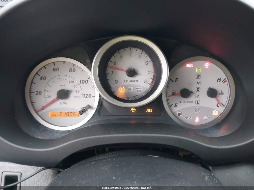 2004 TOYOTA RAV4 auction photo 7
