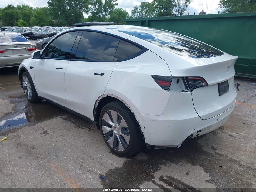 Vin: 5yjygdee9mf304896, lot: 45717697, tesla model y long range dual motor all-wheel drive 20213
