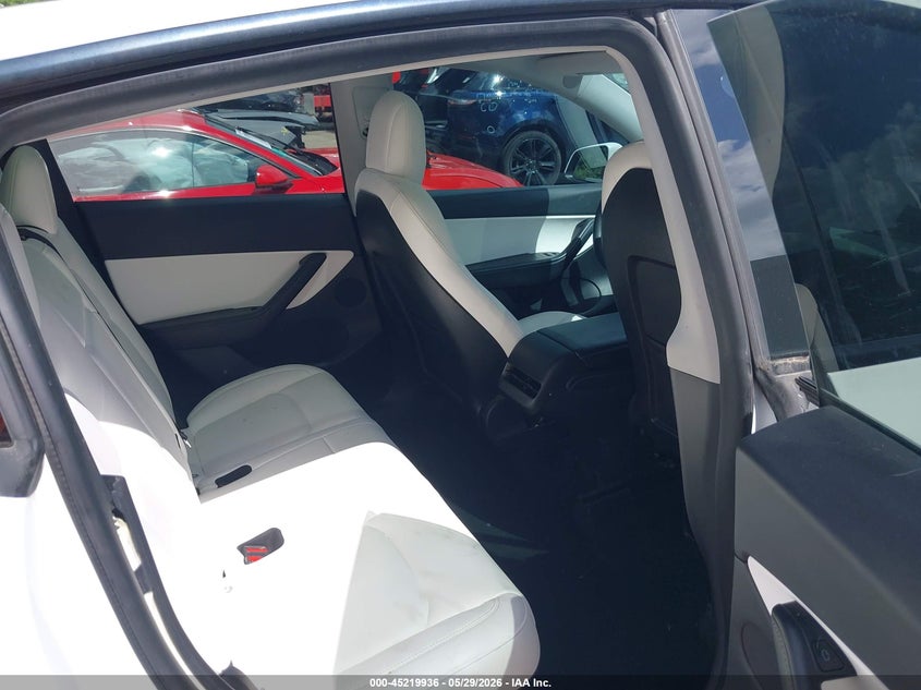 2021 TESLA MODEL Y auction photo 8
