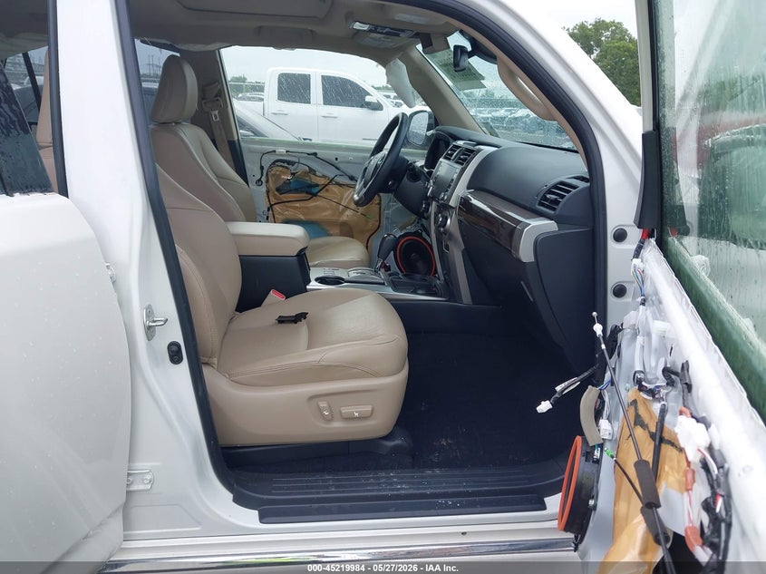 2022 TOYOTA 4RUNNER auction photo 5