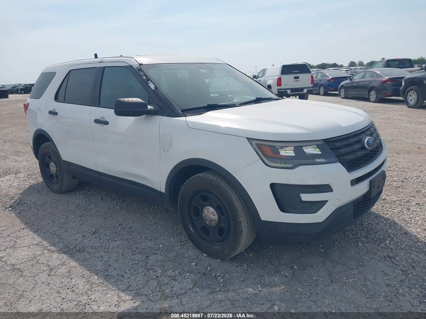 Vin: 1fm5k8ar2kgb55487, lot: 45717748, ford police interceptor utility 2019 img_1