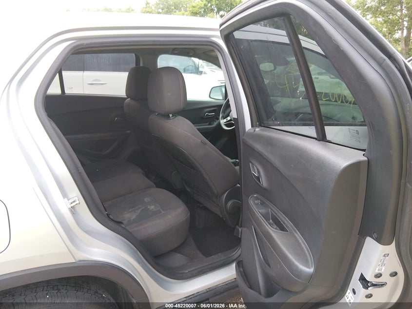 2020 CHEVROLET TRAX auction photo 8