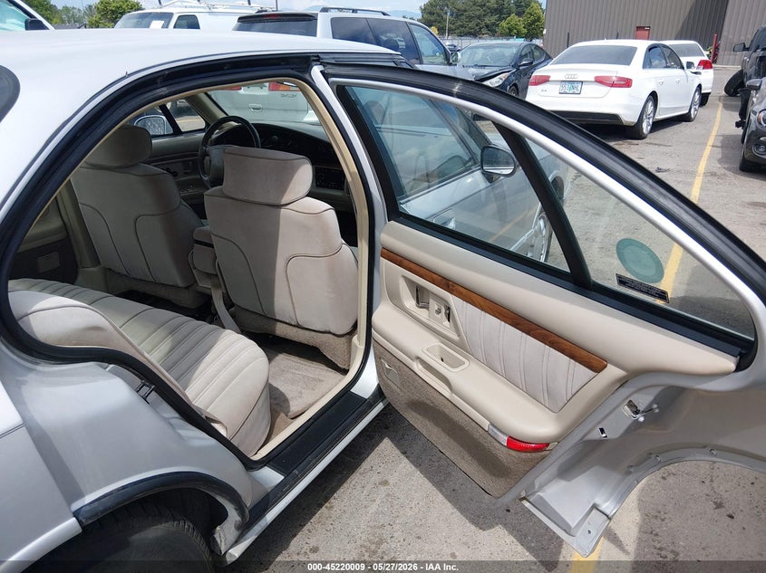 1996 Oldsmobile 88 Ls VIN: 1G3HN52K0T4825467 Lot: 45220009