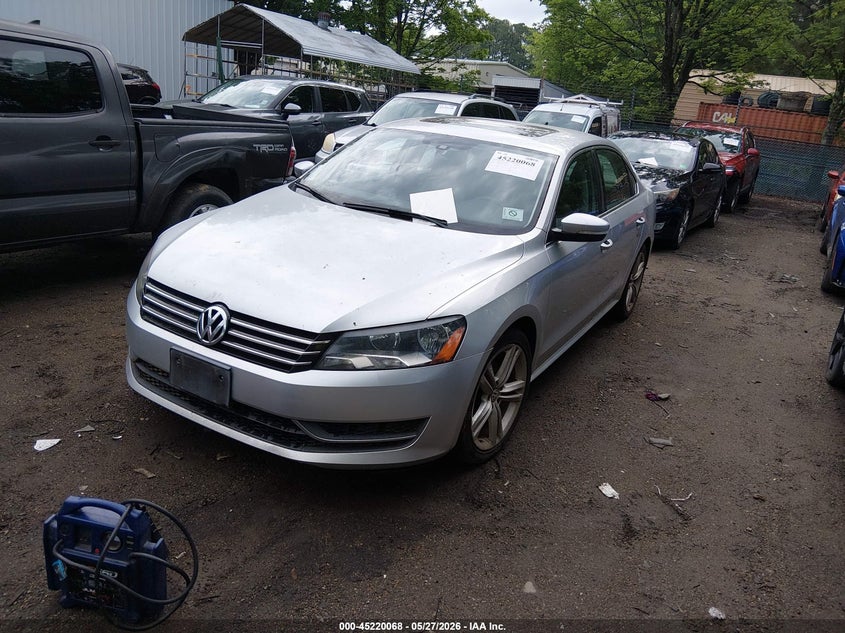 2014 Volkswagen Passat 1.8t Se 1VWBT7A36EC061146 photo 1