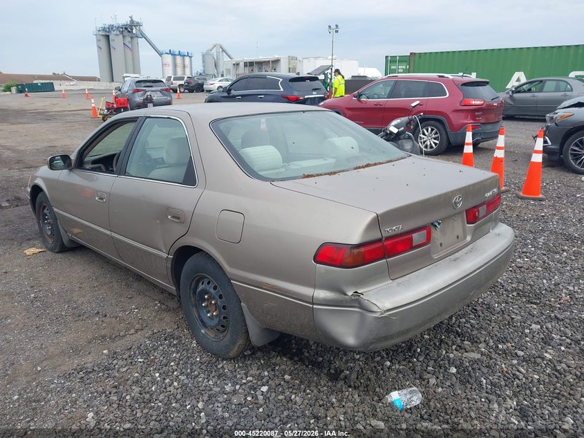 1999 Toyota Camry Le VIN: 4T1BG22K6XU479750 Lot: 45220087