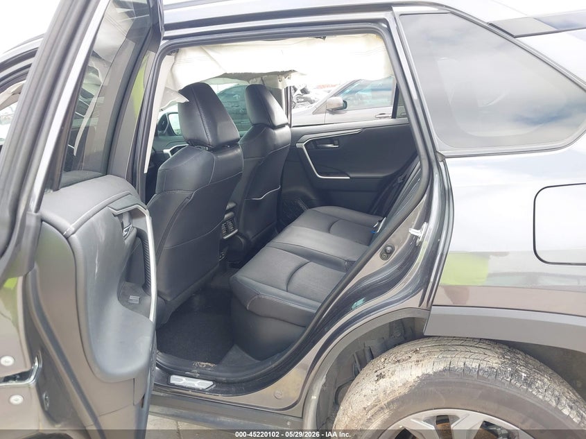 AtlanticExpress - Toyota RAV4 Hybrid