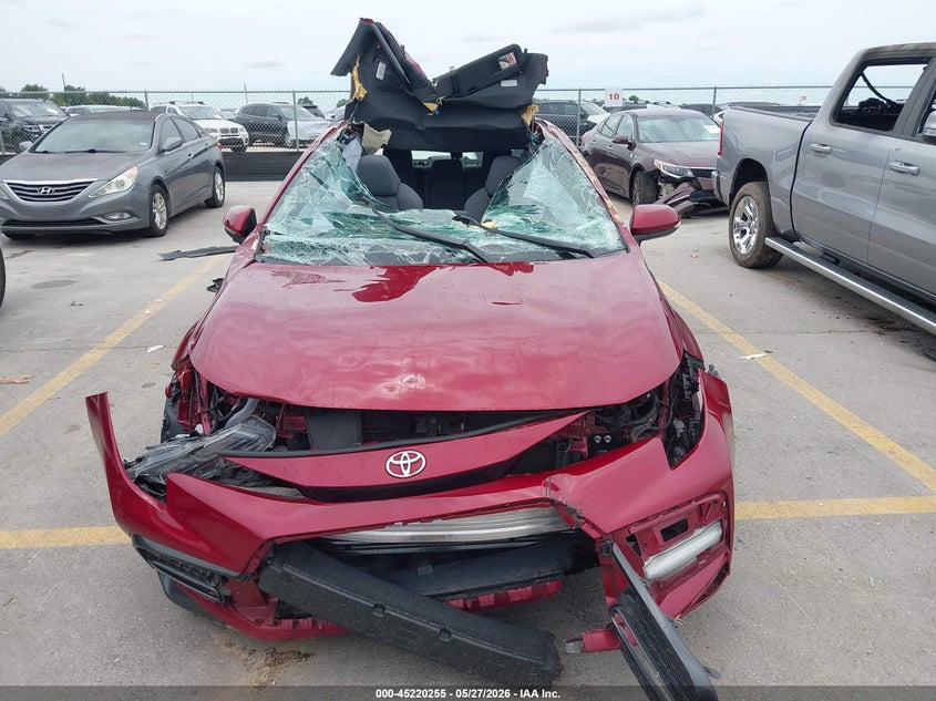VIN: 5YFS4MCE9NP107217 2022 TOYOTA COROLLA SE