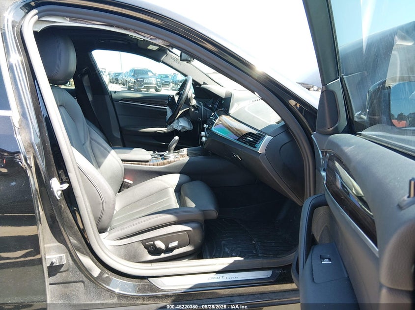 2019 BMW 530I auction photo 5