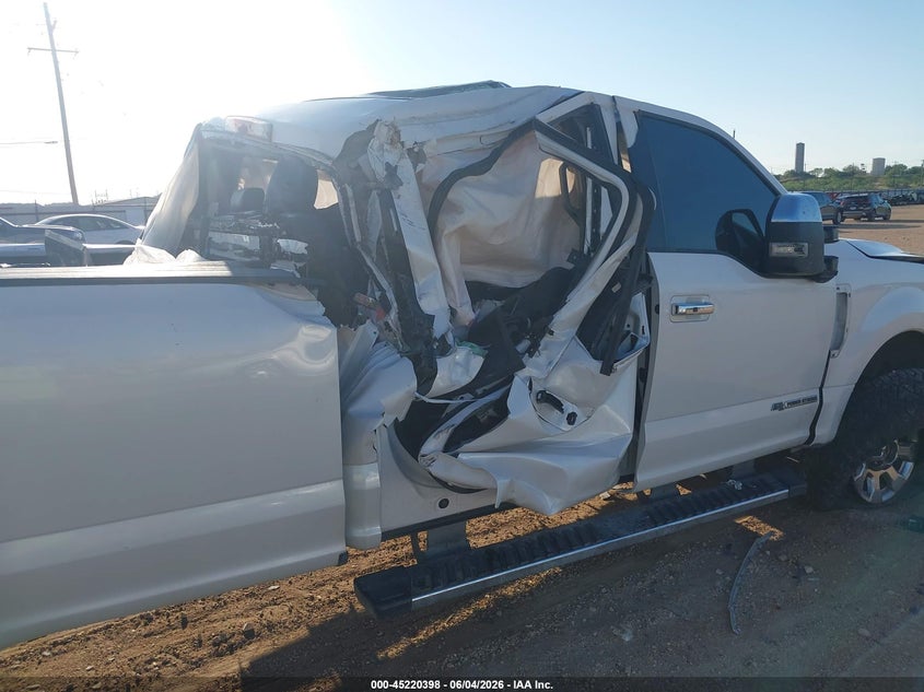 2017 Ford F-350 Lariat VIN: 1FT8W3BT3HED85014 Lot: 45220398